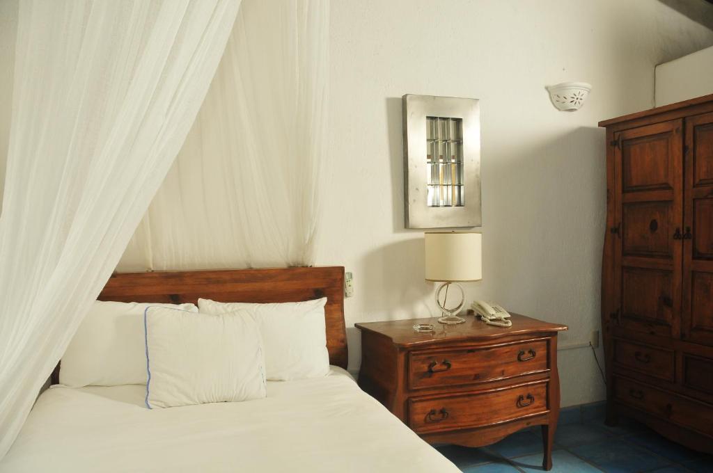 Casa Tukari Colonial House Hotel Пуерто-Вальярта Номер фото